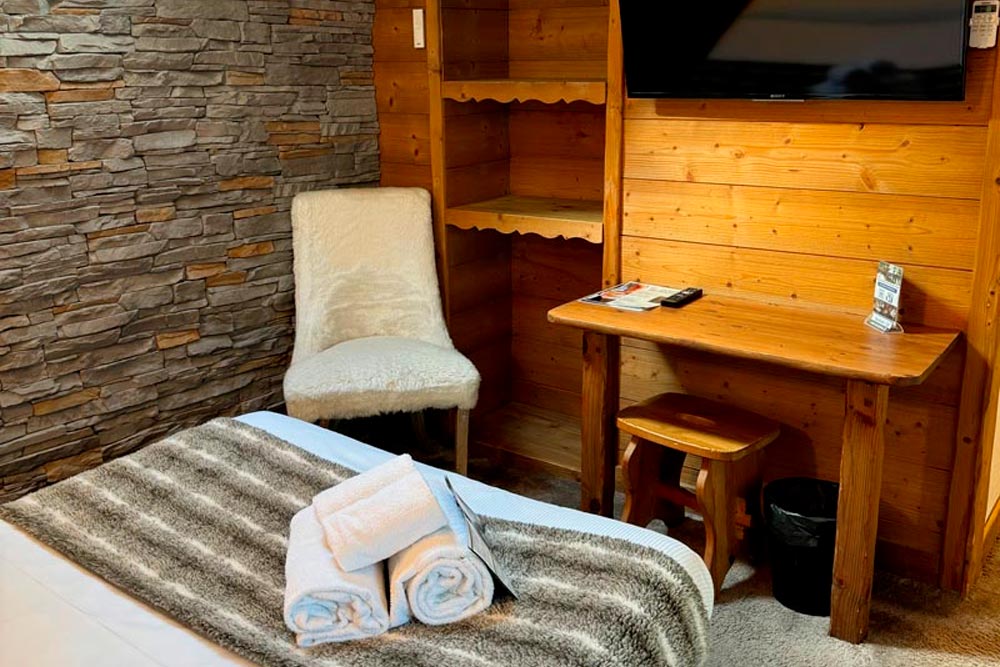 Chambre Chamonix déco montagne