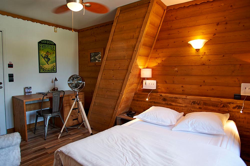 Chambre Meribel déco montagne