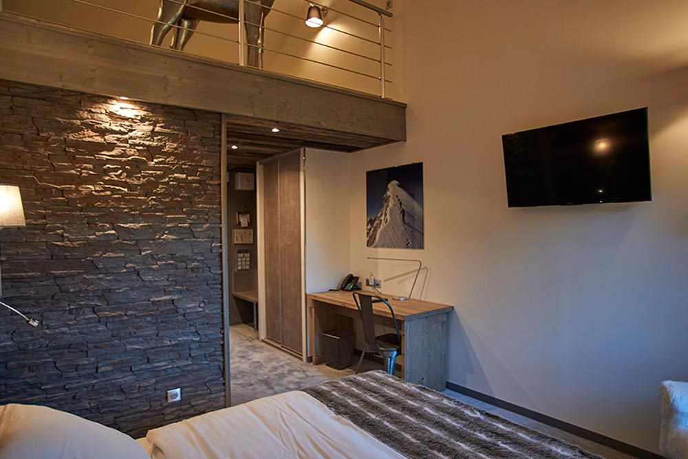 Chambre Valmorel déco montagne