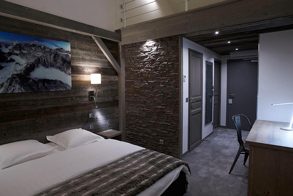 Chambre Valmorel déco montagne